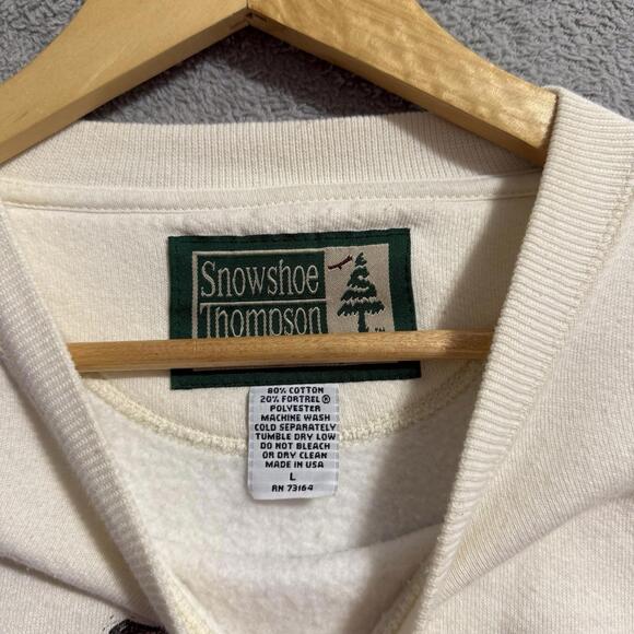 Vintage Snowshoe Santa Claus Graphic Sweatshirt Men’s - Picture 5 of 6